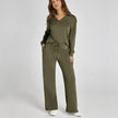Eline | Luksusowy Zestaw Odzieży Domowej z Przytulnymi Spodniami i Dekoltem w Serek Loungewear Set Warschau Fashion Zielony XS