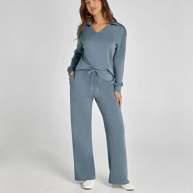 Eline | Luksusowy Zestaw Odzieży Domowej z Przytulnymi Spodniami i Dekoltem w Serek Loungewear Set Warschau Fashion Jasnoniebieski XS