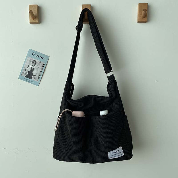 Phaedra l Torba na ramię z sztruksu Welurio handbags Warschau Fashion Czarny