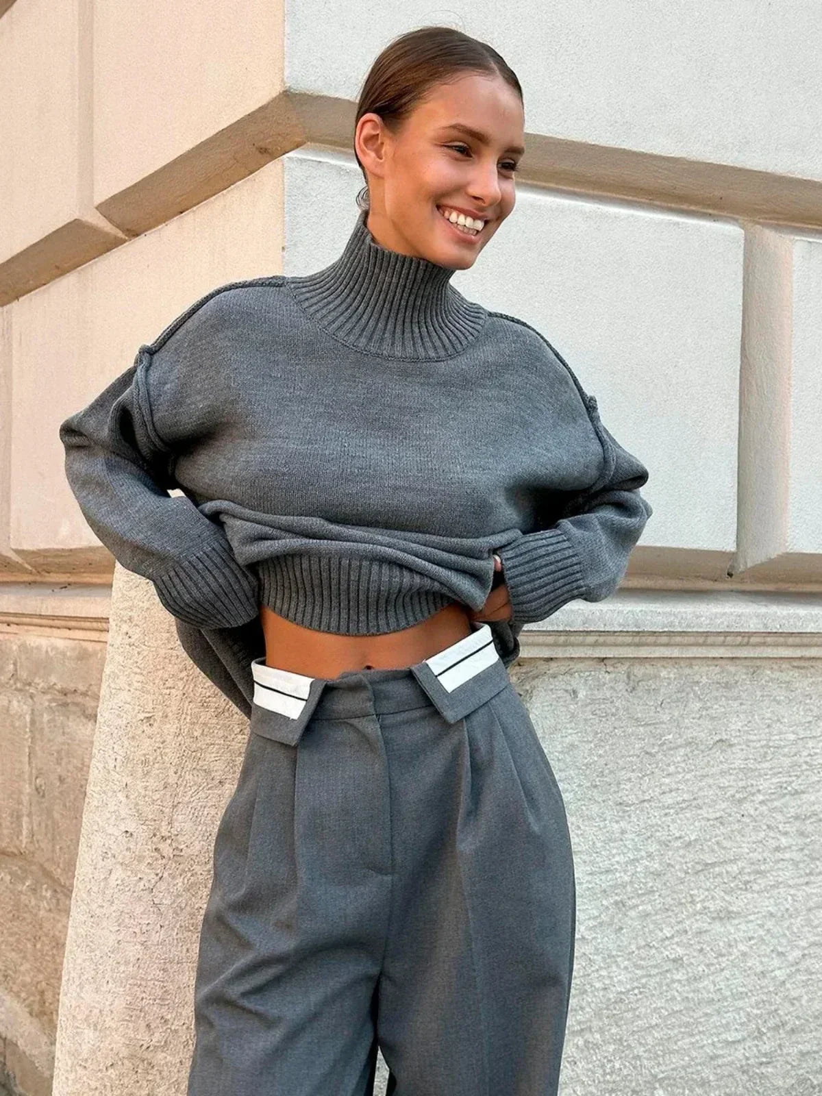 Chloe | Delikatny sweter