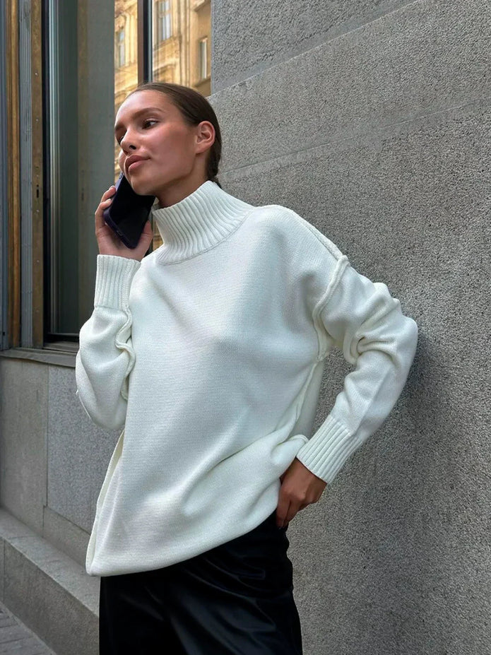 Chloe | Delikatny sweter
