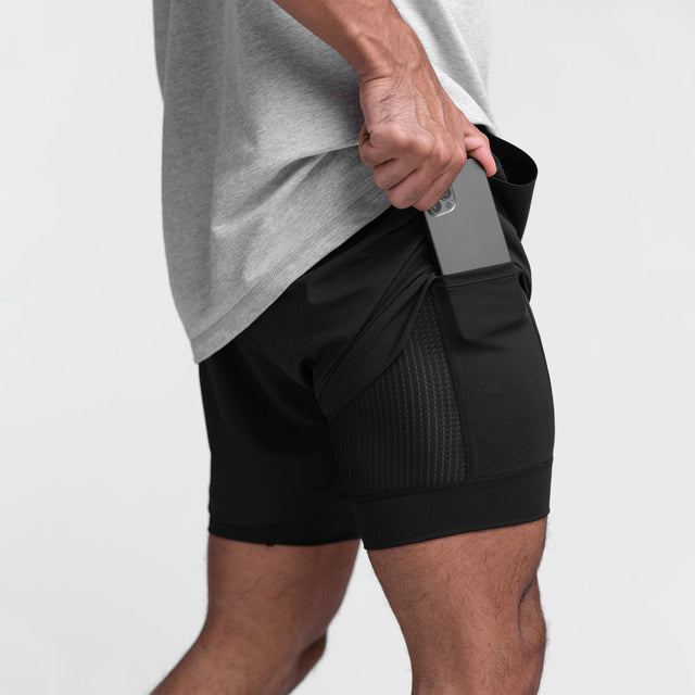 Elastyczne i wygodne męskie spodenki fitness