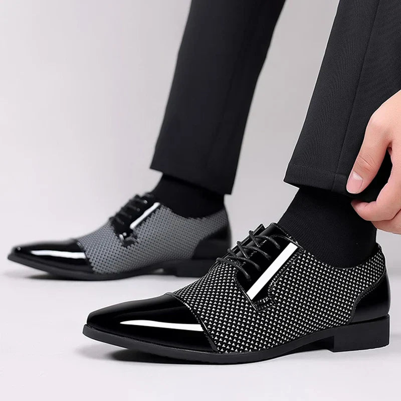 Stylowe męskie skórzane buty ozdobione kryształkami