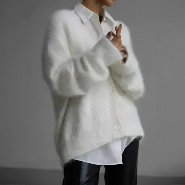 Puszysty damski sweter WoolFluff z guzikami | Idealny na jesień/zimę Warschau Fashion Biały S