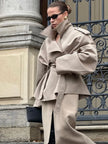 Stylowy Retro Trench dla Kobiet z Odwróconym Kołnierzem i Poduszkami na Ramionach - Elegancka Odzież Wierzchnia Jacket Warschau Fashion