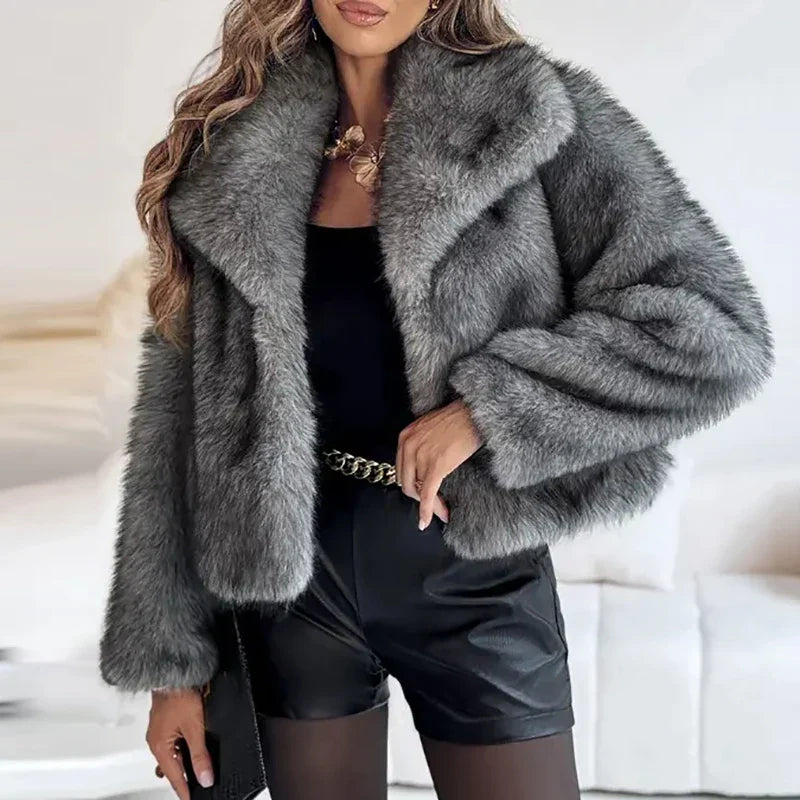 Krótkie Sztuczne Futro dla Kobiet – Elegancki Zimowy Płaszcz na Casualowe i Półformalne Okazje Jacket Warschau Fashion Ciemnoszary XS
