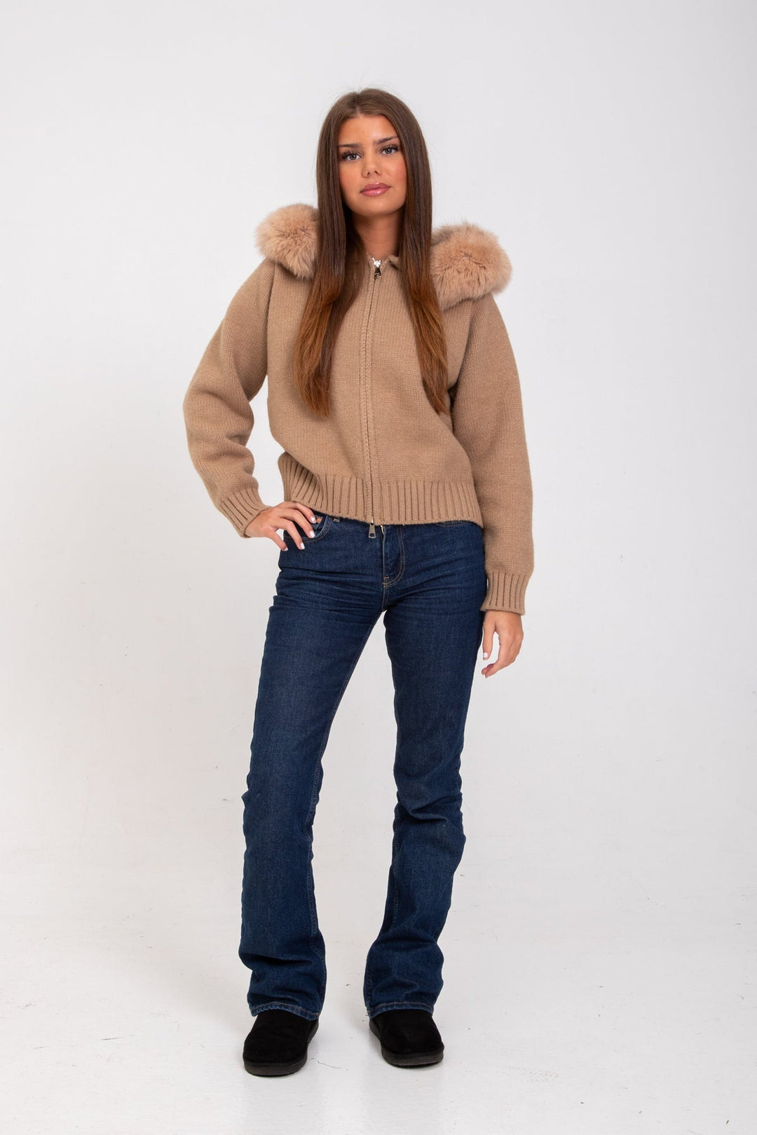 Miękki Wełniany Płaszcz z Kapturem Warschau Fashion