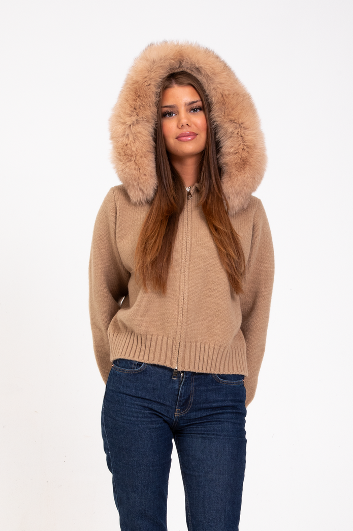 Miękki Wełniany Płaszcz z Kapturem Warschau Fashion