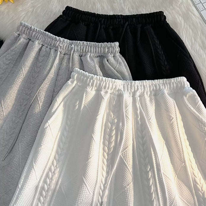 Męski garnitur w luźnym fasonie z krótkimi rękawami