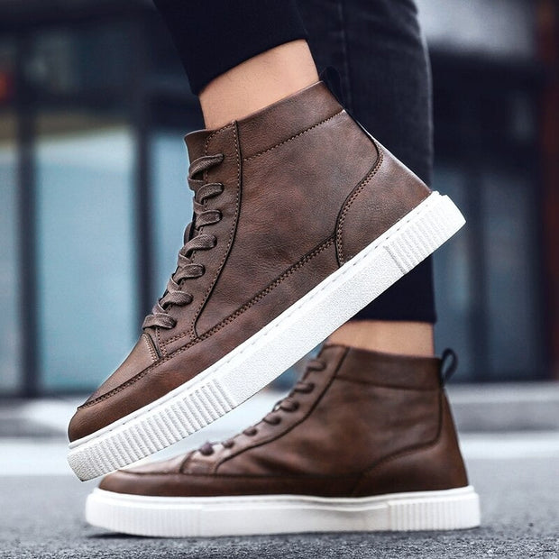 Sznurowane buty męskie