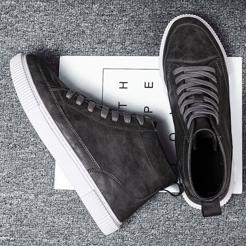Sznurowane buty męskie