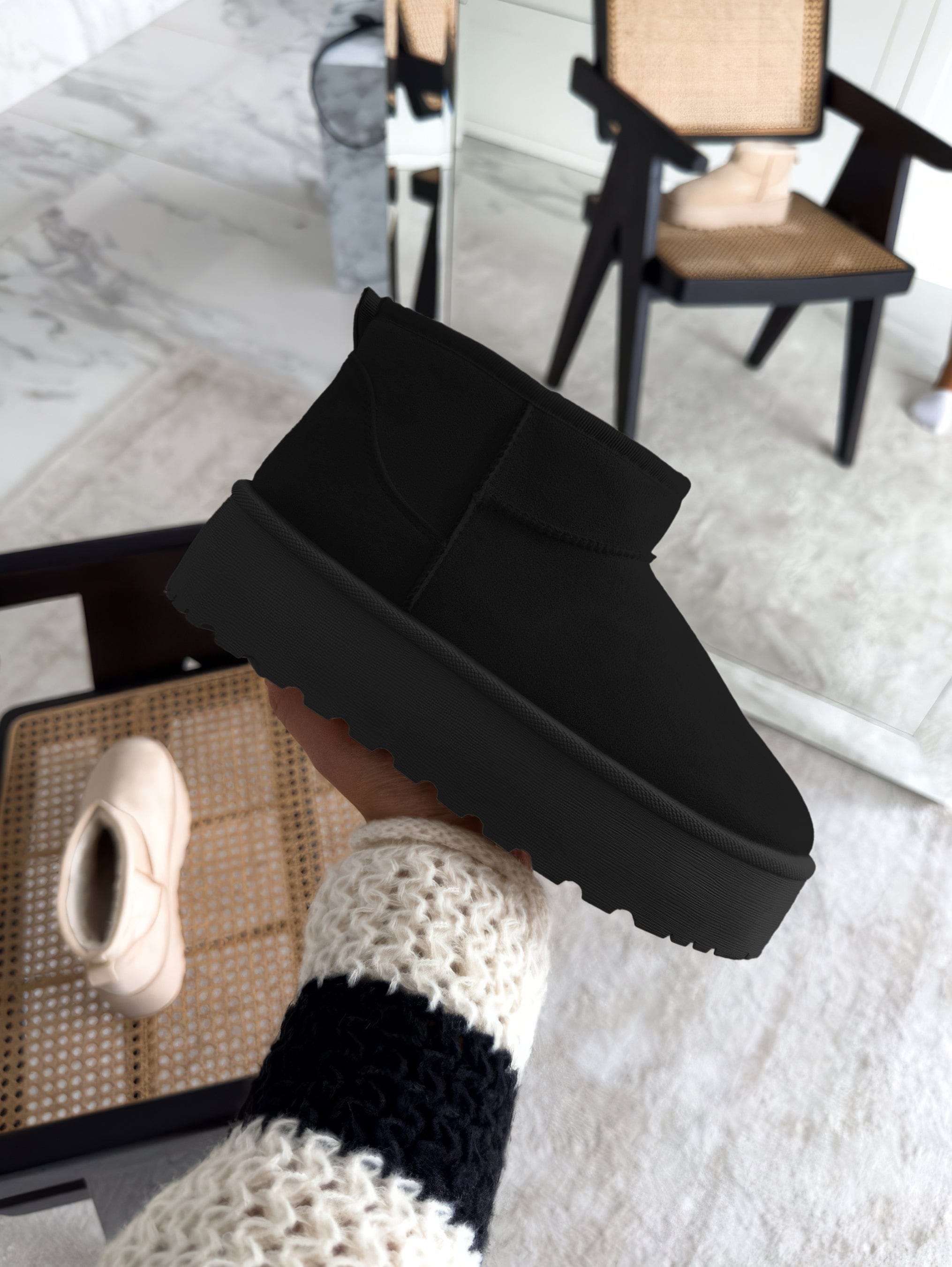 Snuggs | Damskie Wygodne Botki - Ciepłe i Stylowe Warschau Fashion Czarny 36